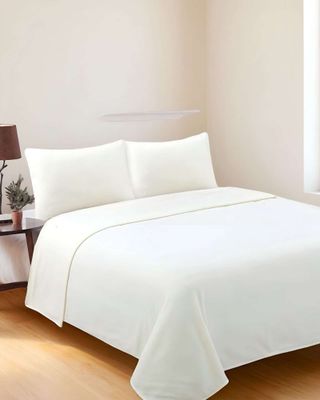 Imagen 1 del producto Sábana de Polar Ultra Suave Máxima Calidez y Confort Blanca 1,5 plazas