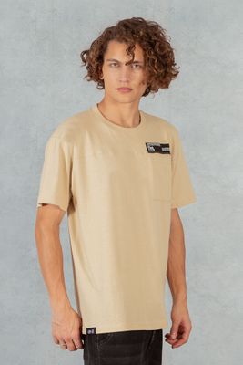 Imagen 2 del producto Polera Mc Especial Patch Beige Overcore