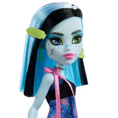 Imagen 2 del producto Muñeca Monster High pijama Frankie Stein accesorios