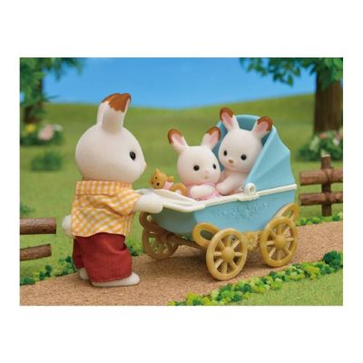 Imagen 2 del producto Playset figuras Sylvanian Families cochecito gemelar bebé