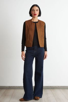 Imagen 2 del producto Vest Tipo Gamuza Bordado Khaki Nicopoly