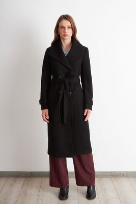 Imagen 2 del producto Abrigo Largo Lazo Negro Nicopoly