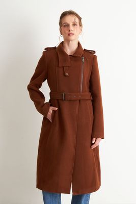 Imagen 1 del producto Abrigo Solapa y Cinturón Café Nicopoly