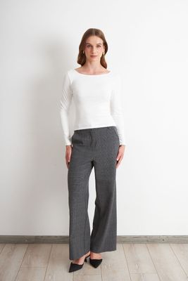 Imagen 2 del producto Polera Manga Larga Cuello Bote Blanco Nicopoly