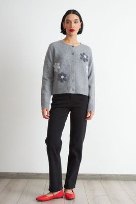 Imagen 2 del producto Cárdigan Flores Tejidas Gris Nicopoly