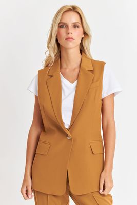 Imagen 1 del producto Blazer Sin Mangas Botón Lúcuma Nicopoly