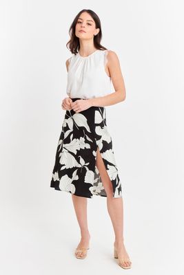 Imagen 2 del producto Falda Midi Negra con Flores Blancas Nicopoly