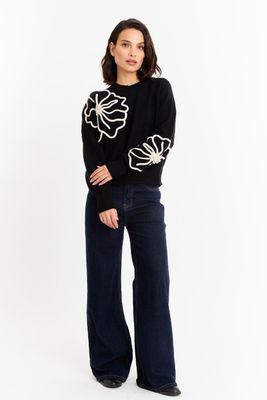Imagen 2 del producto Sweater Diseño Flores Negro Nicopoly