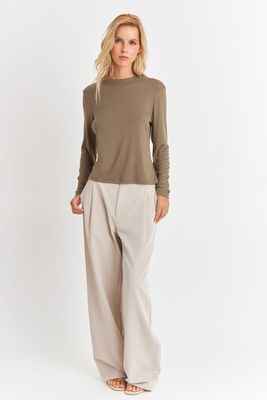 Imagen 2 del producto Polera Cuello Redondo Café Nicopoly