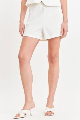 Short con Botones Delanteros  Blanco Nicopoly