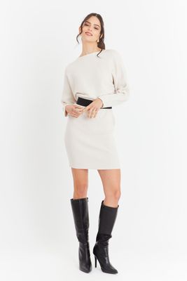 Imagen 2 del producto Vestido Acanalado Blanco con Cinturón