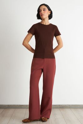 Imagen 2 del producto Polera Básica Cuello Redondo Café Nicopoly