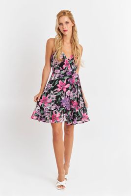 Imagen 2 del producto Vestido Corto Floral con Vuelos Cruzados Fucsia Nicopoly