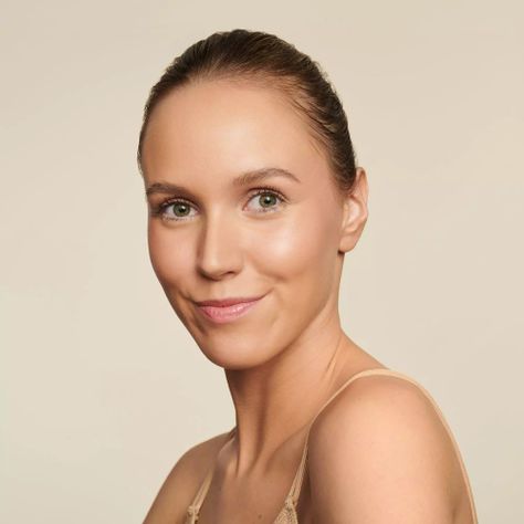 Base Líquida De Maquillaje True Skin Hydrating Neutral Toffe-3