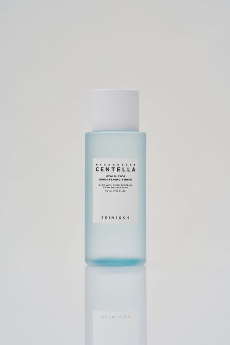 Tónico Exfoliante Iluminador Hyalu-Cica 210ml-2