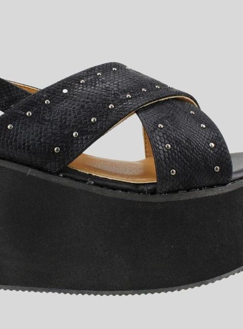 Sandalia New Walk Tachas Negra-3