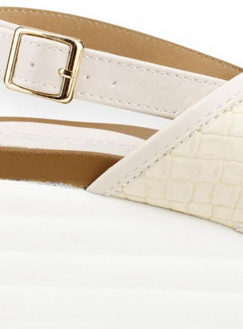 Sandalia Cintas Cruzadas Beige-3