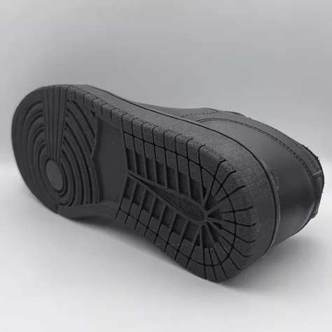 Zapatillas urbanas negras colegio-1