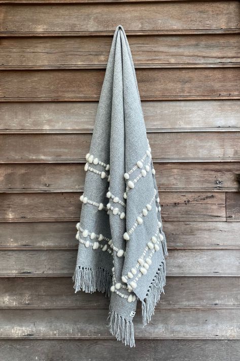 Piecera Vellón Gris tejido a telar | Lana Natural | 2 plazas 80 x 2.20 mt-0