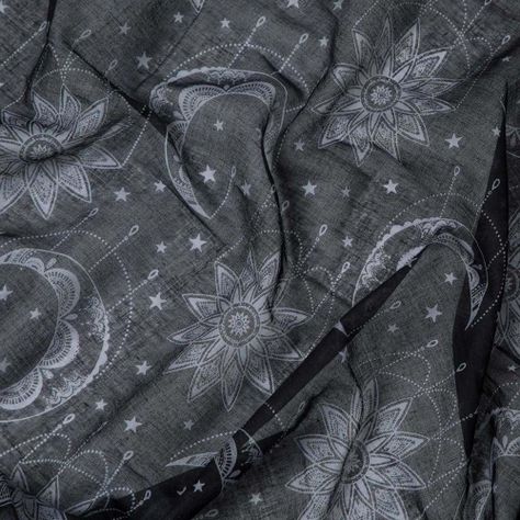 Pañuelo Estampado Astral Negro Humana-1