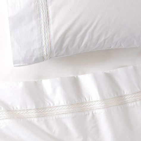 Sabana bordada 200H Espiga 1.5 PL Blanco-1