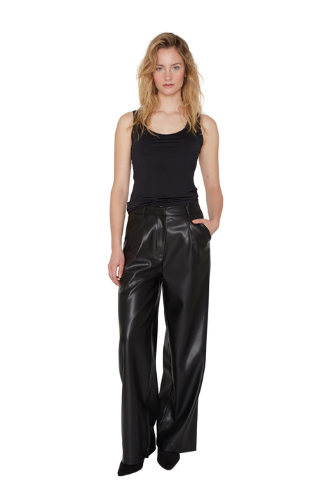 Polera Basic Negra Jacinta Tienda-4