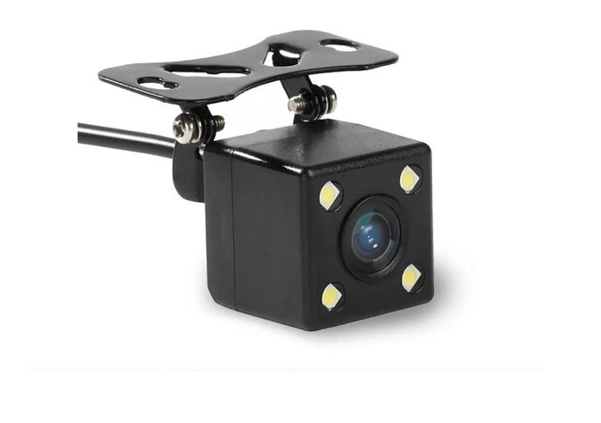 Camara De Reversa Universal Con 4 Led Vision Nocturna Hd-0