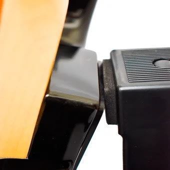 Soporte plegable para guitarra negro MACROTEL-3