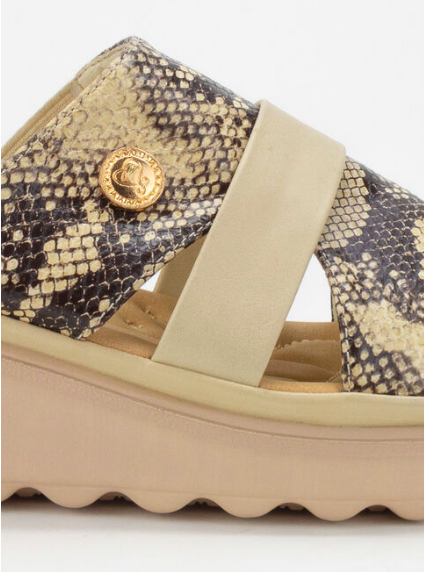 Sandalia Mujer Brown Franjas New Walk 0926-3-40-1