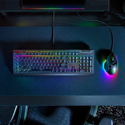 Teclado Gamer Razer BlackWidow V4 X, Switch Yellow, Español-2