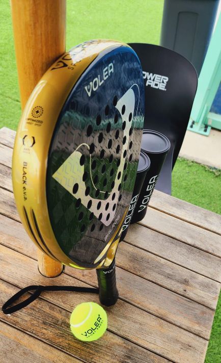 PALA PADEL MODELO BALROG 18K DIAMANTE DORADA -2