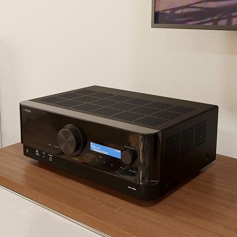 Receiver AV 7.2 WiFi HDMI 8K Musicast Yamaha RXV6A-4