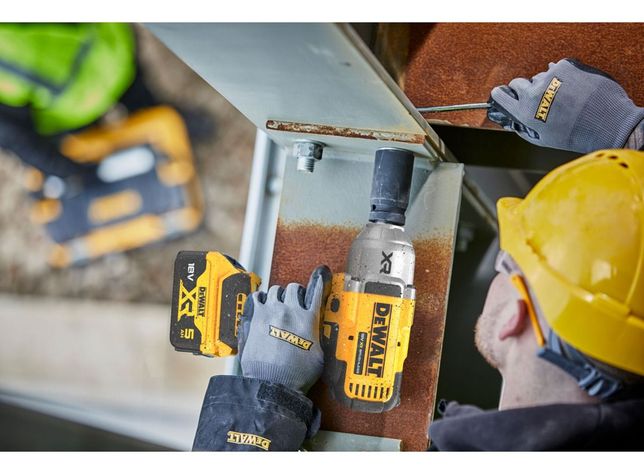 Kit Llave De Impacto 1/2 20v Brushless Dewalt Dcf900p2-b2-2