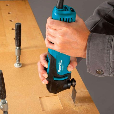 Multiherramienta Makita Mt 2000w Maleta Accesorios M9800bkx2-2