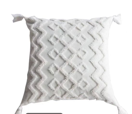 Cojin bohemio en tono beige cbh28 -1