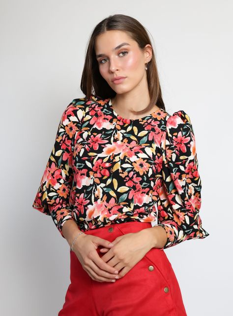 Polera Abril Negro Florecitas Natalia Seguel-0