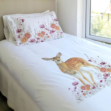JUEGO DE CAMA FUNDA DE PLUMÓN + SABANA BAJERA + 4 FUNDAS ALMOHADA BAMBI FLORES KING-1