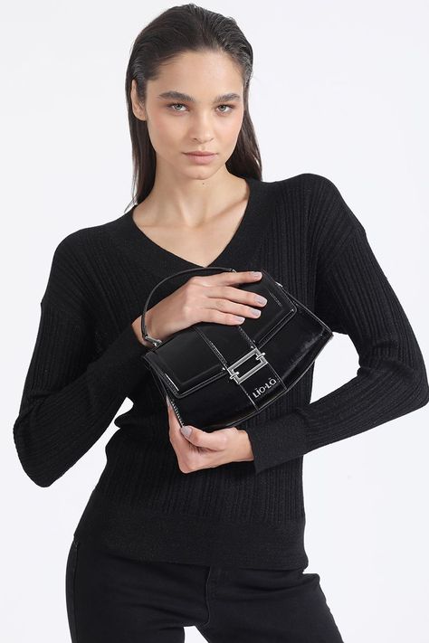 Cartera Charol, Efecto Cuero Fantasia, Negro Liola-4