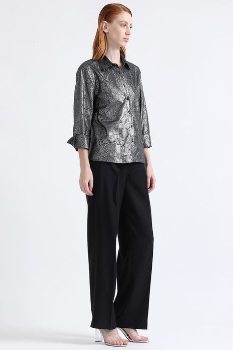 Blusa Bordados Perforados Folia, Negro Liola-1