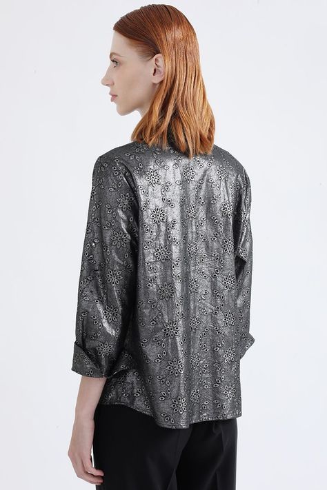 Blusa Bordados Perforados Folia, Negro Liola-5