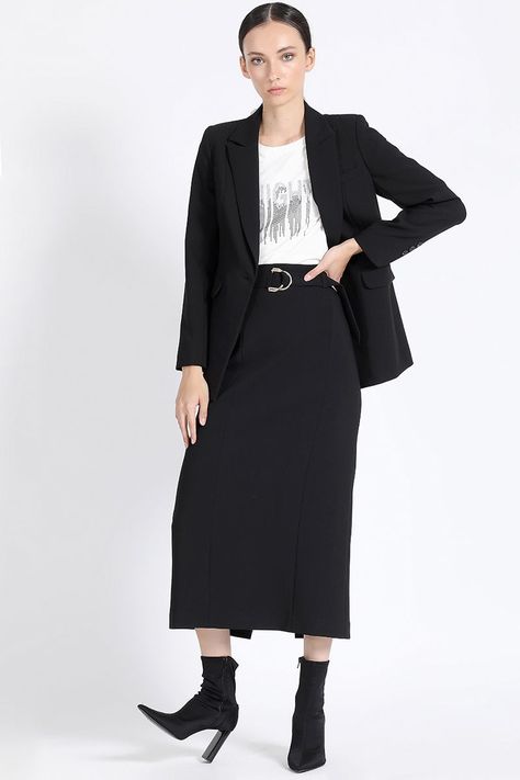 Blazer Entallado Negro Liola-5