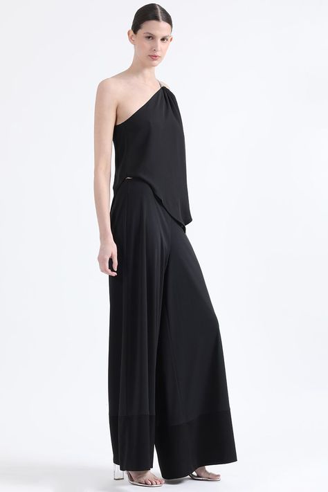 Top Asimetrico, Gasa Doble, Aplicación Strass, Negro Liola-1