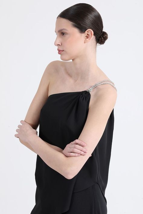 Top Asimetrico, Gasa Doble, Aplicación Strass, Negro Liola-2