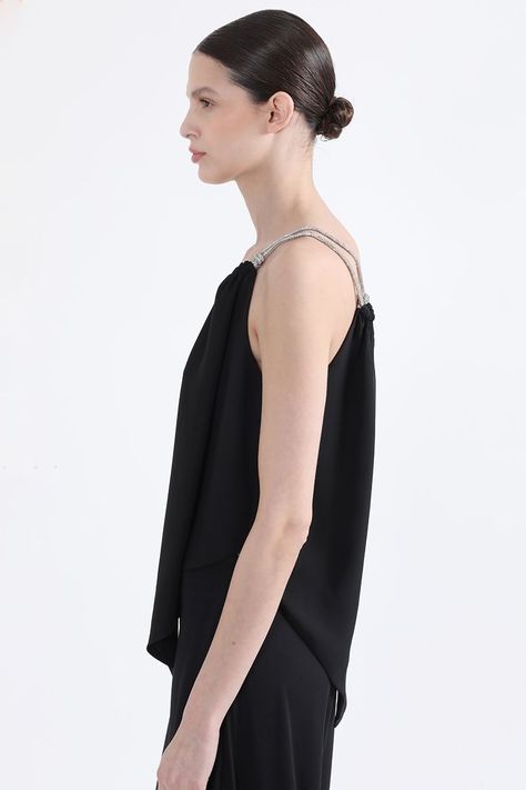 Top Asimetrico, Gasa Doble, Aplicación Strass, Negro Liola-3