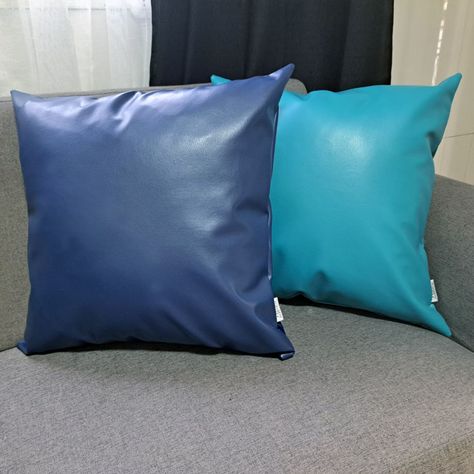 Cojin Decorativo EcoCuero Azul 60x60 Relleno-1