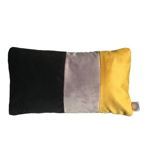 COJIN DECORATIVO DISEÑO NEGRO GRIS Y DORADO 50X30 RELLENO-0