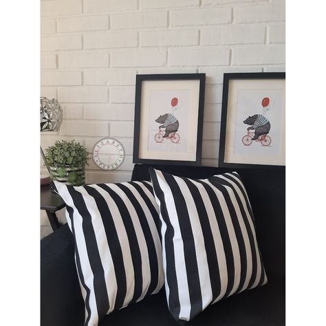 PACK 4 COJINES DECORATIVOS ECOCUERO RAYAS NEGRO 50X50-6