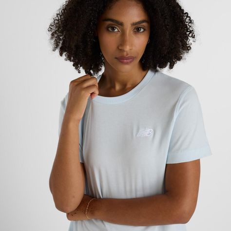 Polera Lifestyle Mujer New Balance Sport Essentials Celeste-2
