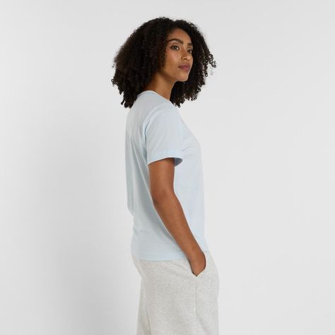 Polera Lifestyle Mujer New Balance Sport Essentials Celeste-4