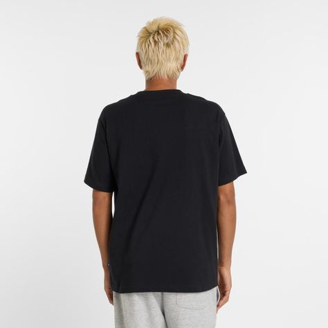 Polera Lifestyle Hombre New Balance Reimagined Graphic Negra-2
